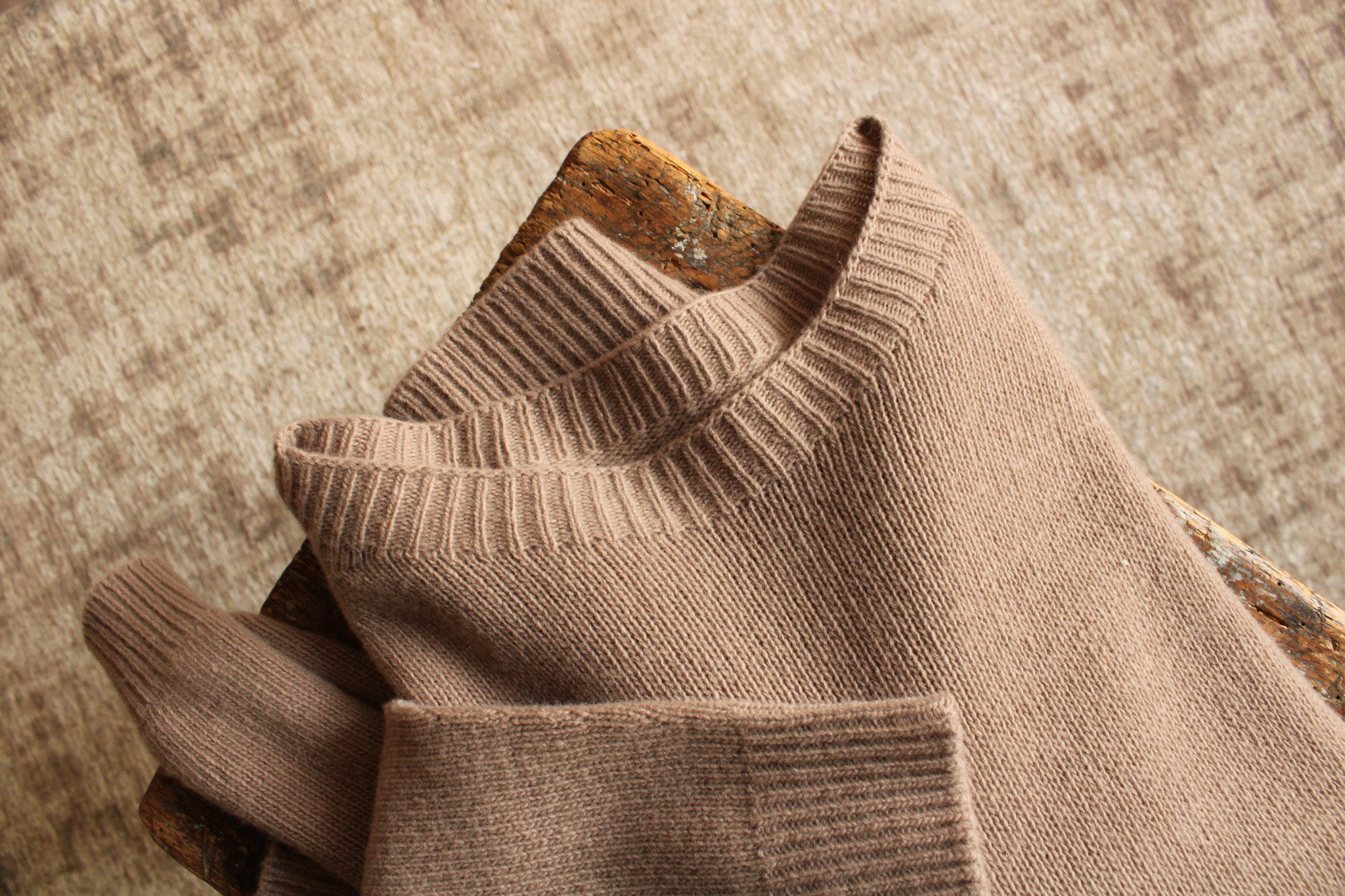 Le pull col Rond Taupe