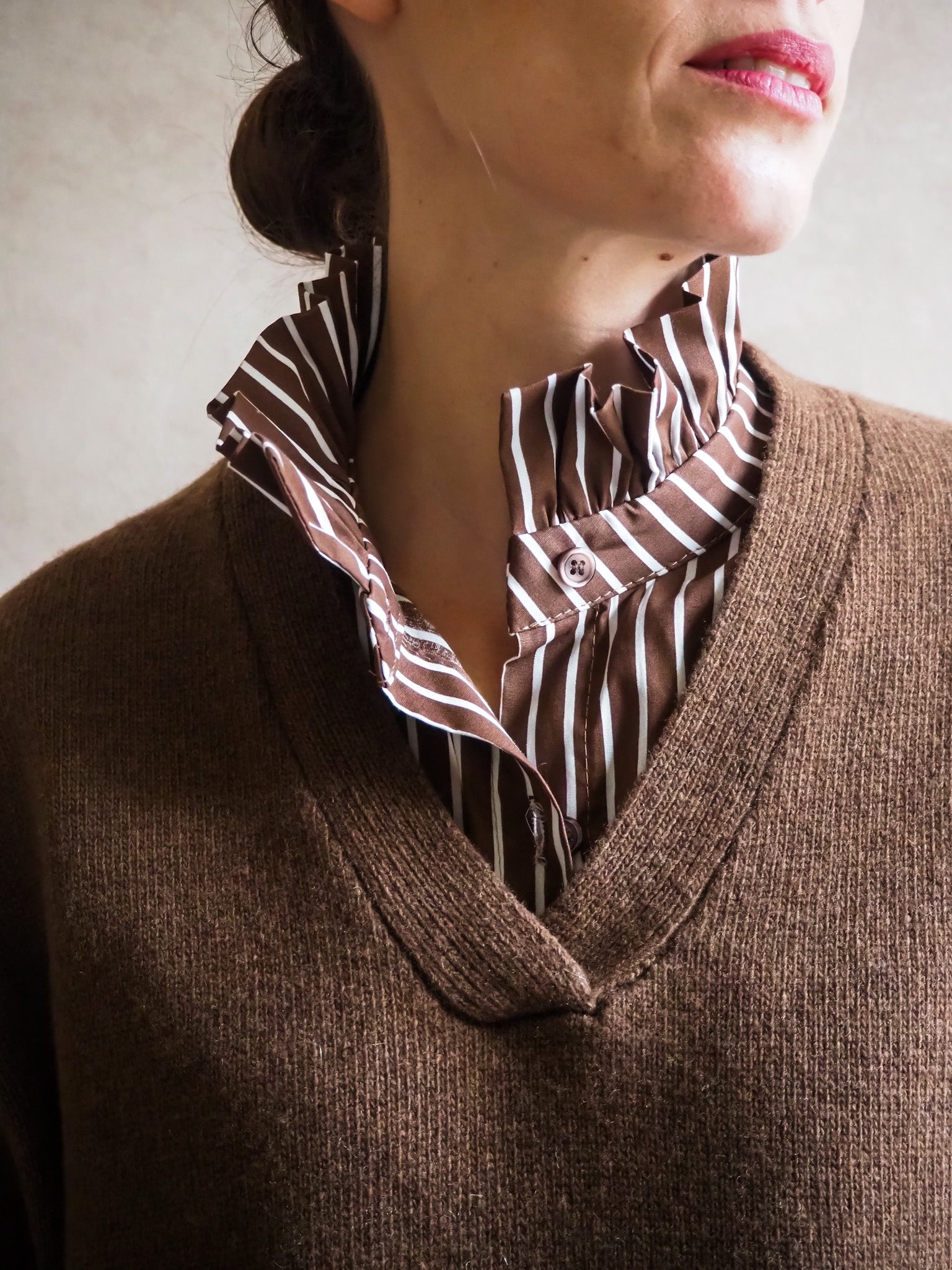 Le pull V Marron chiné