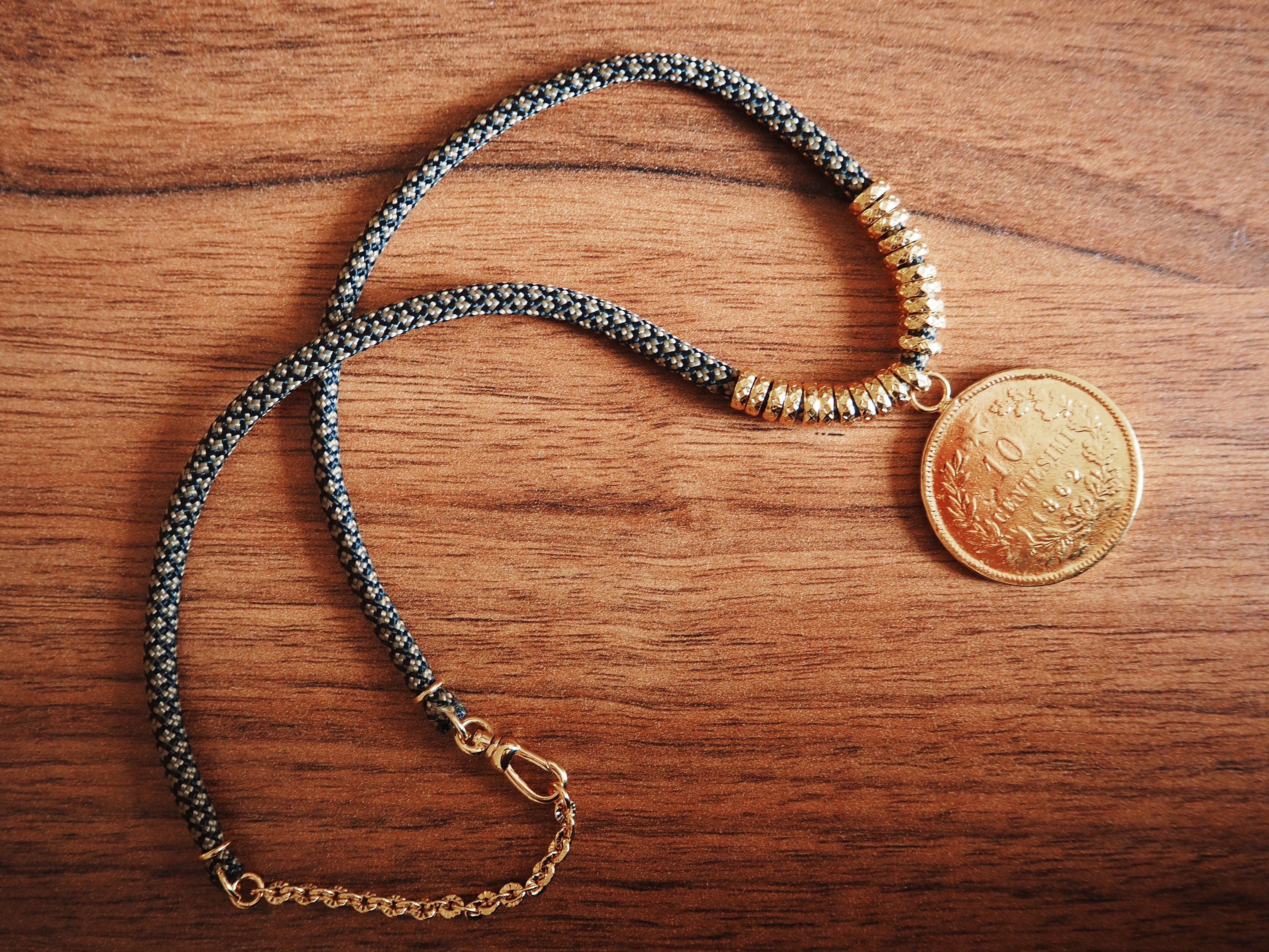 Pièce Unique N.7 - Collier Paracorde Noir