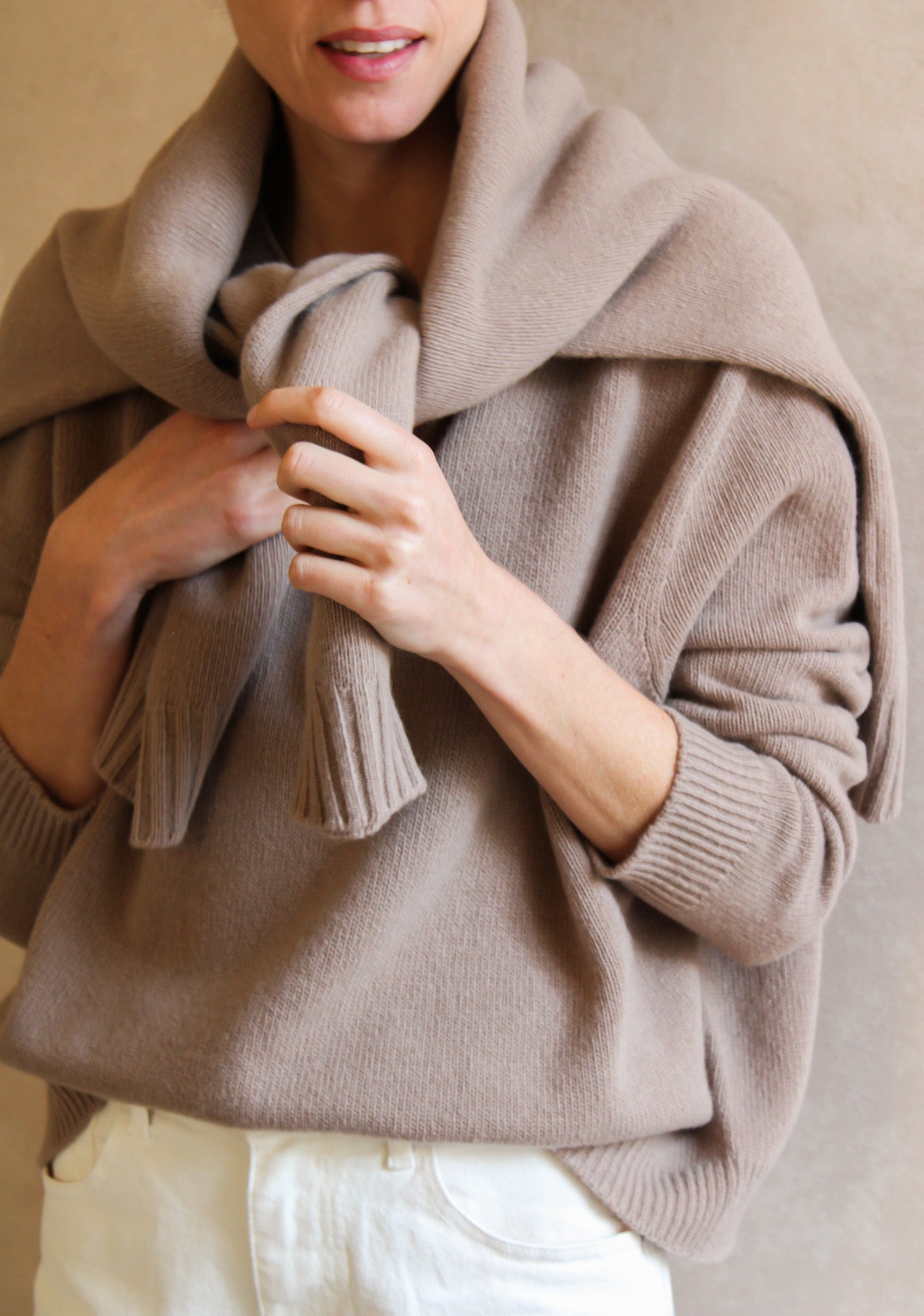 Le pull col Rond Taupe