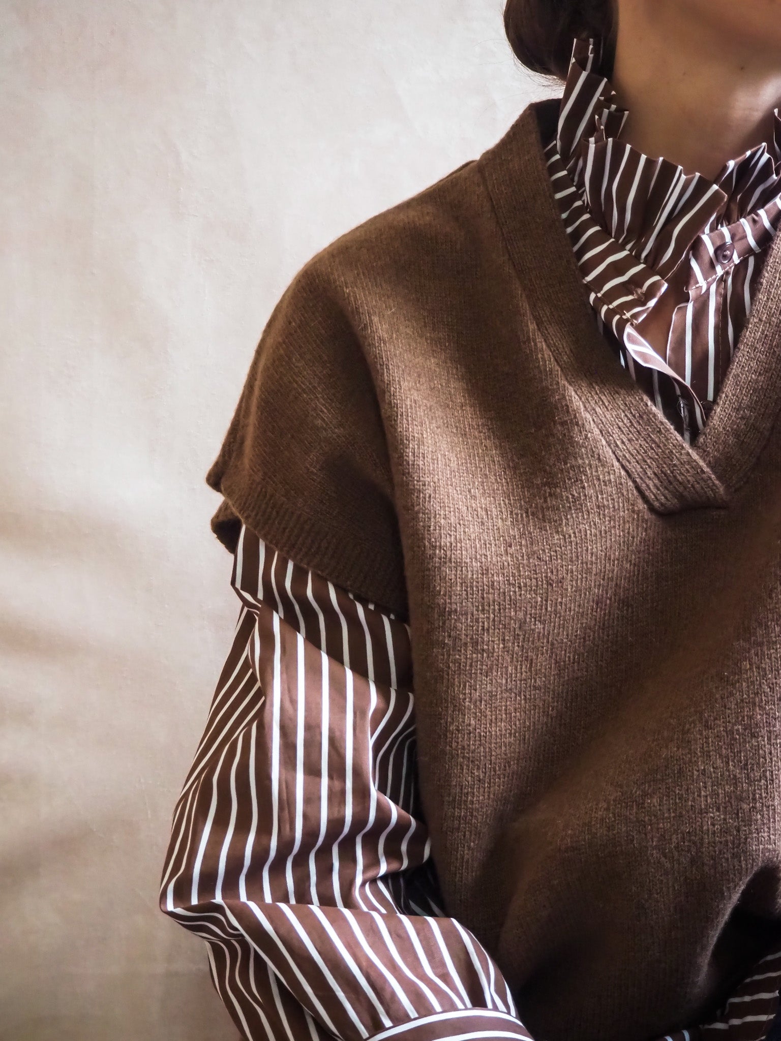 Le pull V Marron chiné