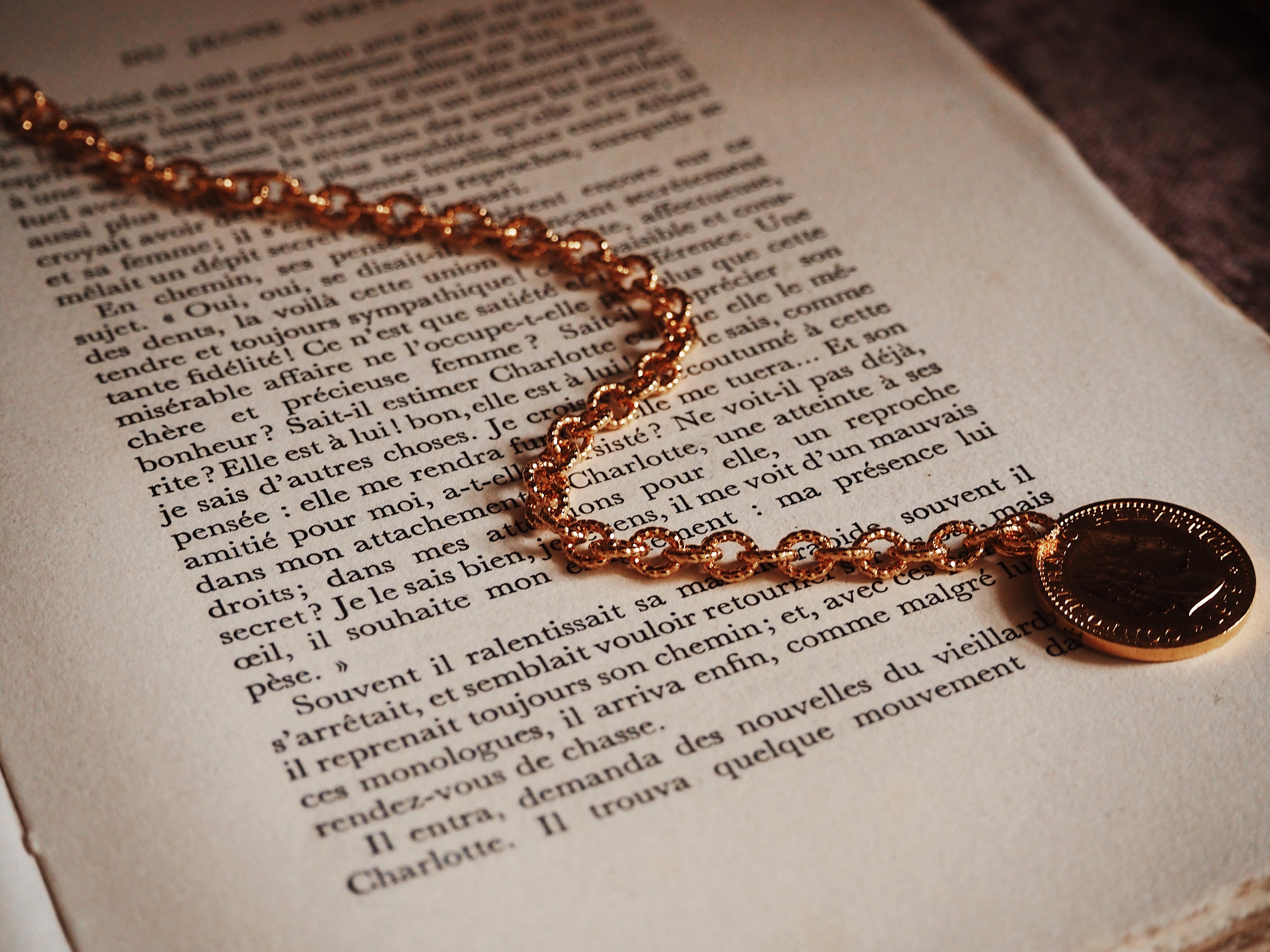 Pièce Unique N.2 - Gourmette Helvetica