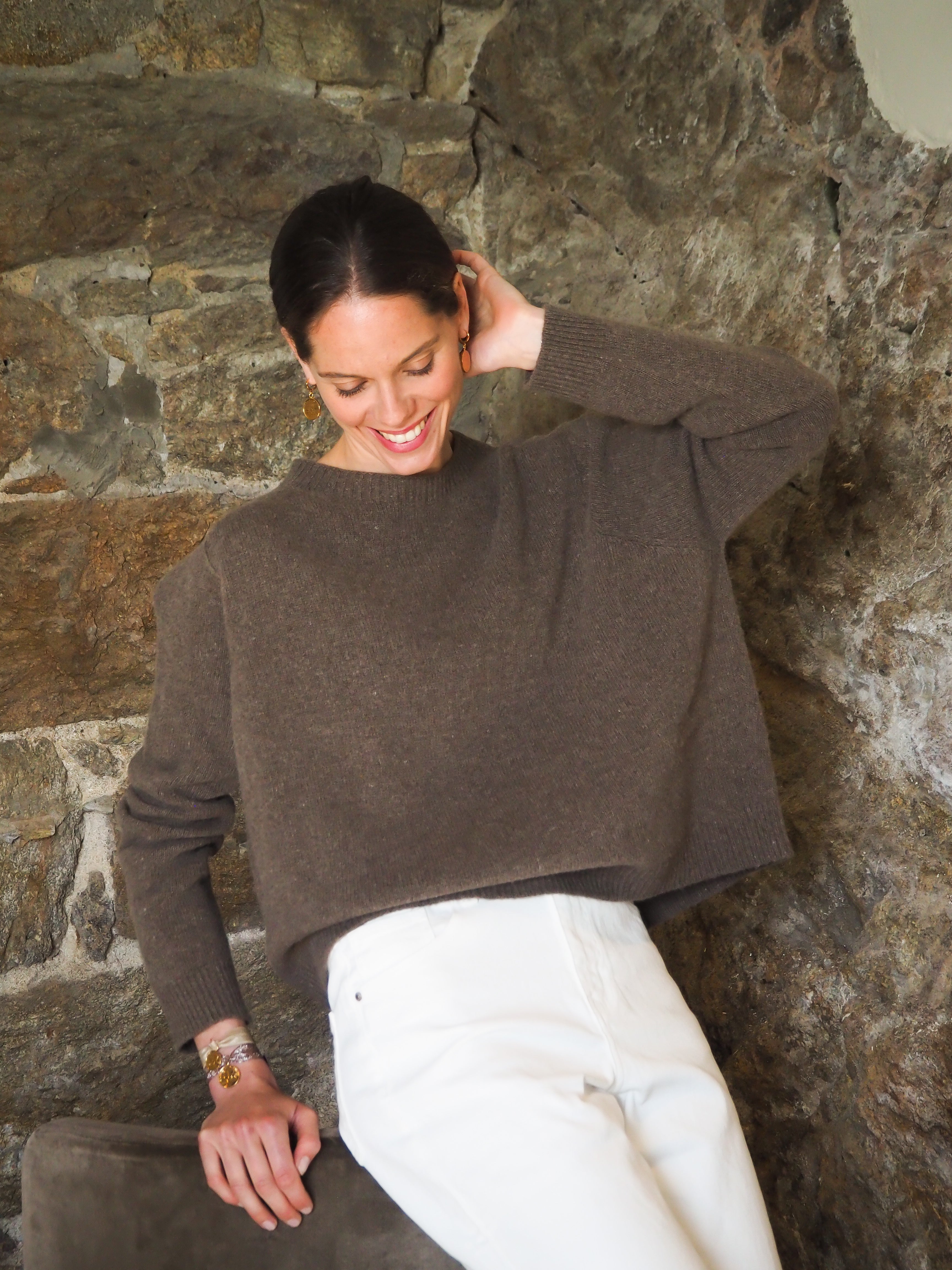 Le pull col Rond Brun chiné